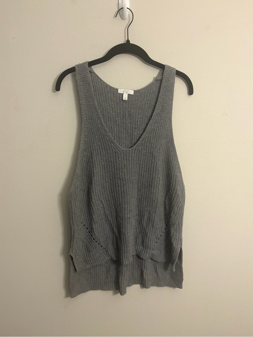 Abound Gray Knit V-Neck Tank